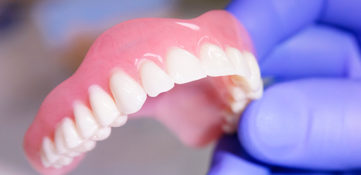 Removable dentures